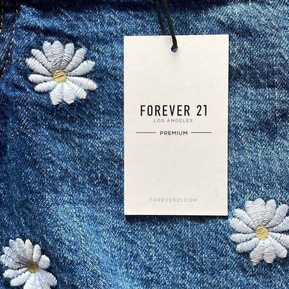Forever 21 daisy embroidered medium wash denim jeans fringe shorts size 25 NWT - Picture 4 of 10